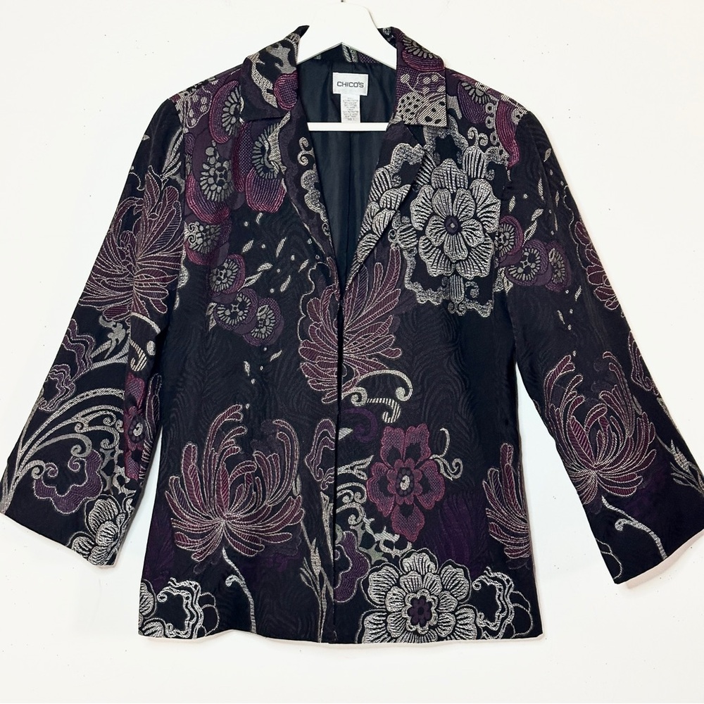 Chico’s Floral Jacquard Blazer Chicos size 1
8/10 Medium - Picture 7 of 11